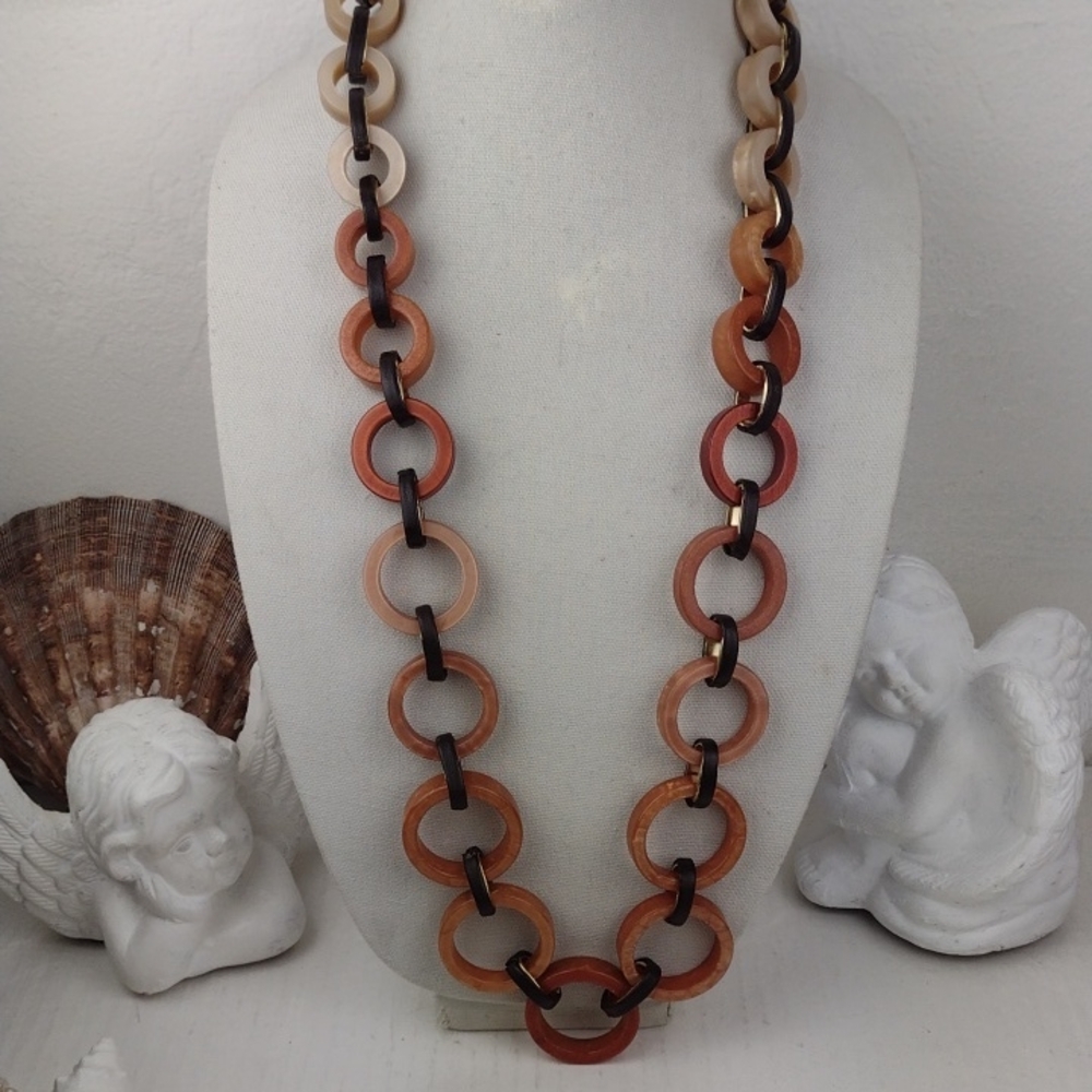 Chico's Burnt Carmel & Toasted Marshmellow Very Bakelite-like Marbled Necklace